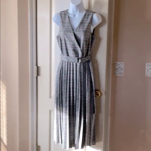 Vince Canute dress with pleats